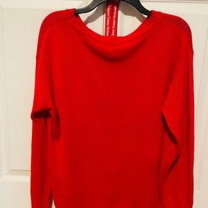 christmas sweater in good condition almost new size L for girls